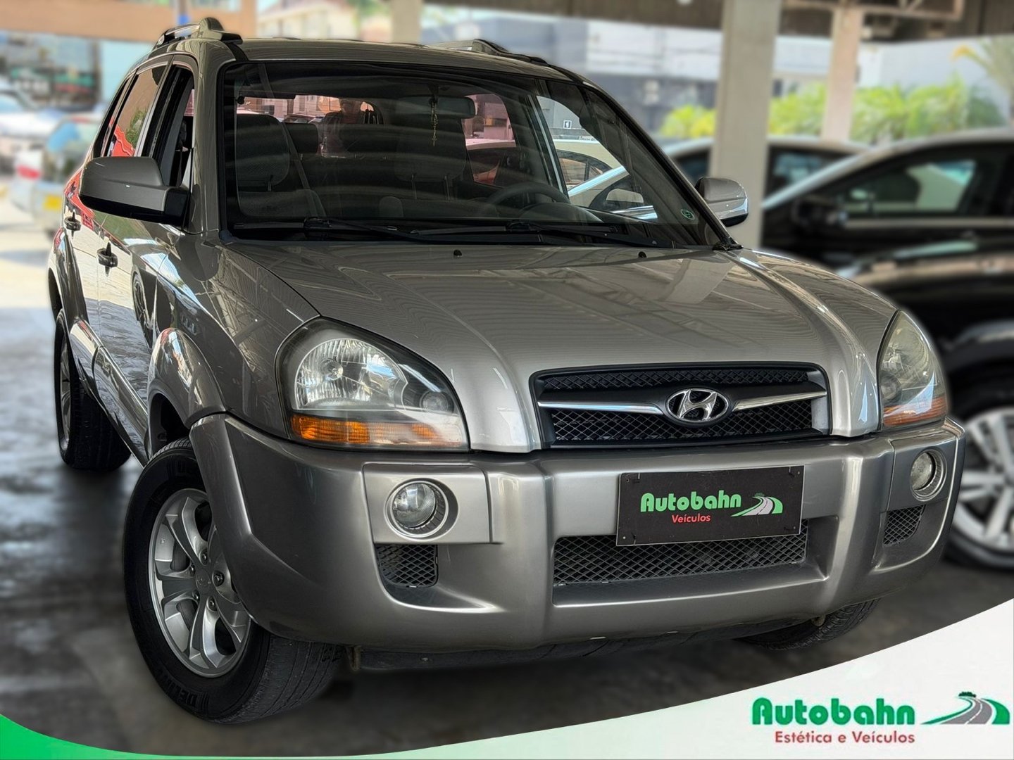 Hyundai Tucson 2.0 16V Aut. na cor Prata em Joinville / SC - 957258