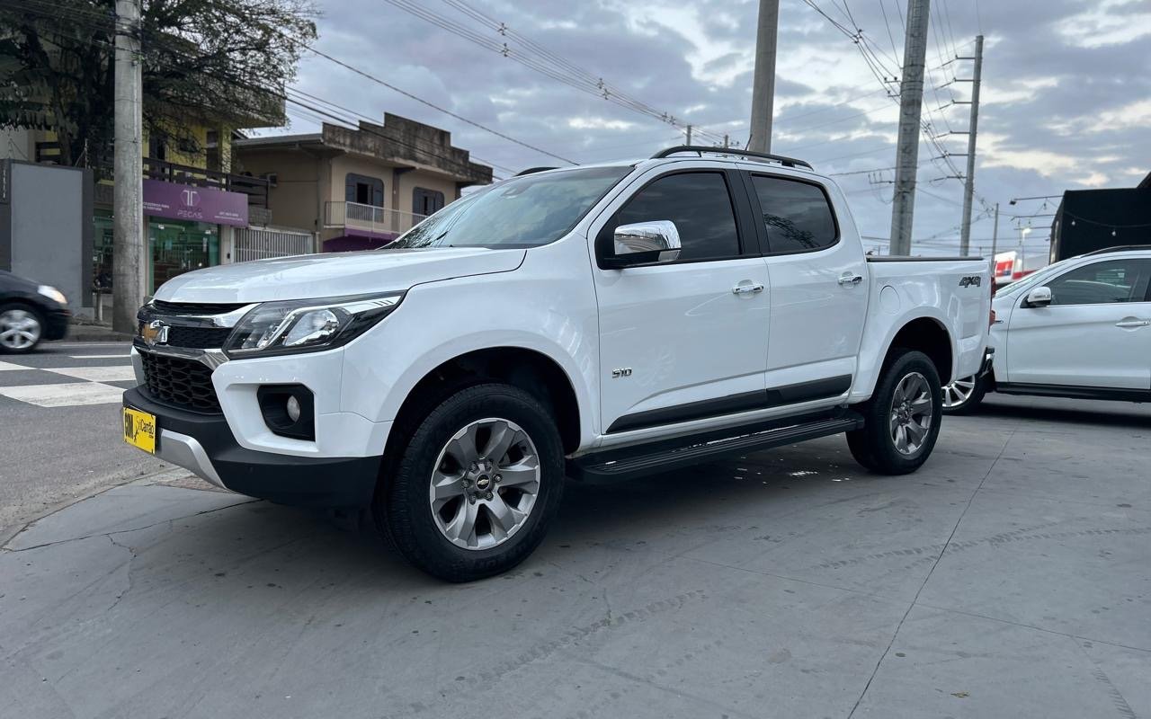 Chevrolet S10 Pick-Up LTZ 2.8 TDI 4x4 CD Dies.Aut na cor Branco em Joinville / SC - 957639
