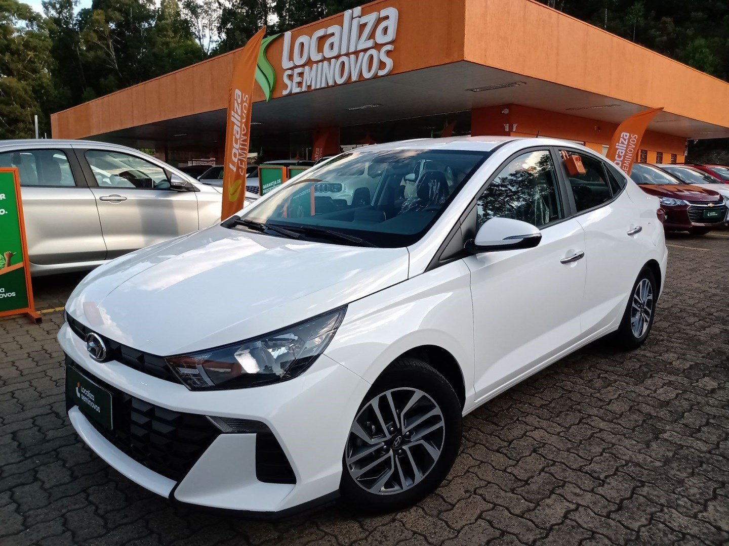 Hyundai HB20S Limited Plus 1.0 Flex 12V Mec. na cor Branco no Porto Alegre / RS - 957925