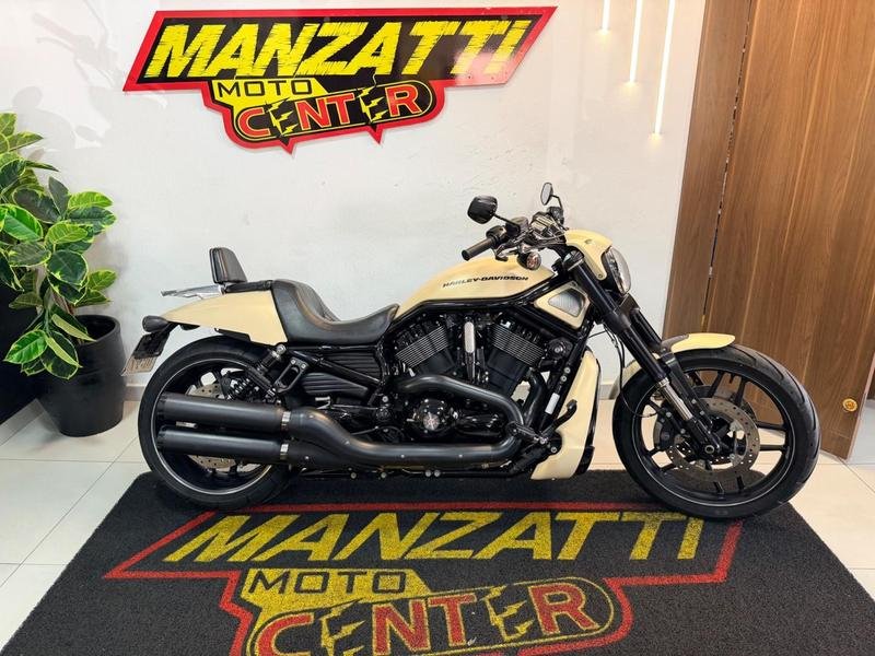 HARLEY-DAVIDSON NIGHT ROD SPECIAL 1250 VRSCDX  na cor Bege em Campo Largo / PR - 957949