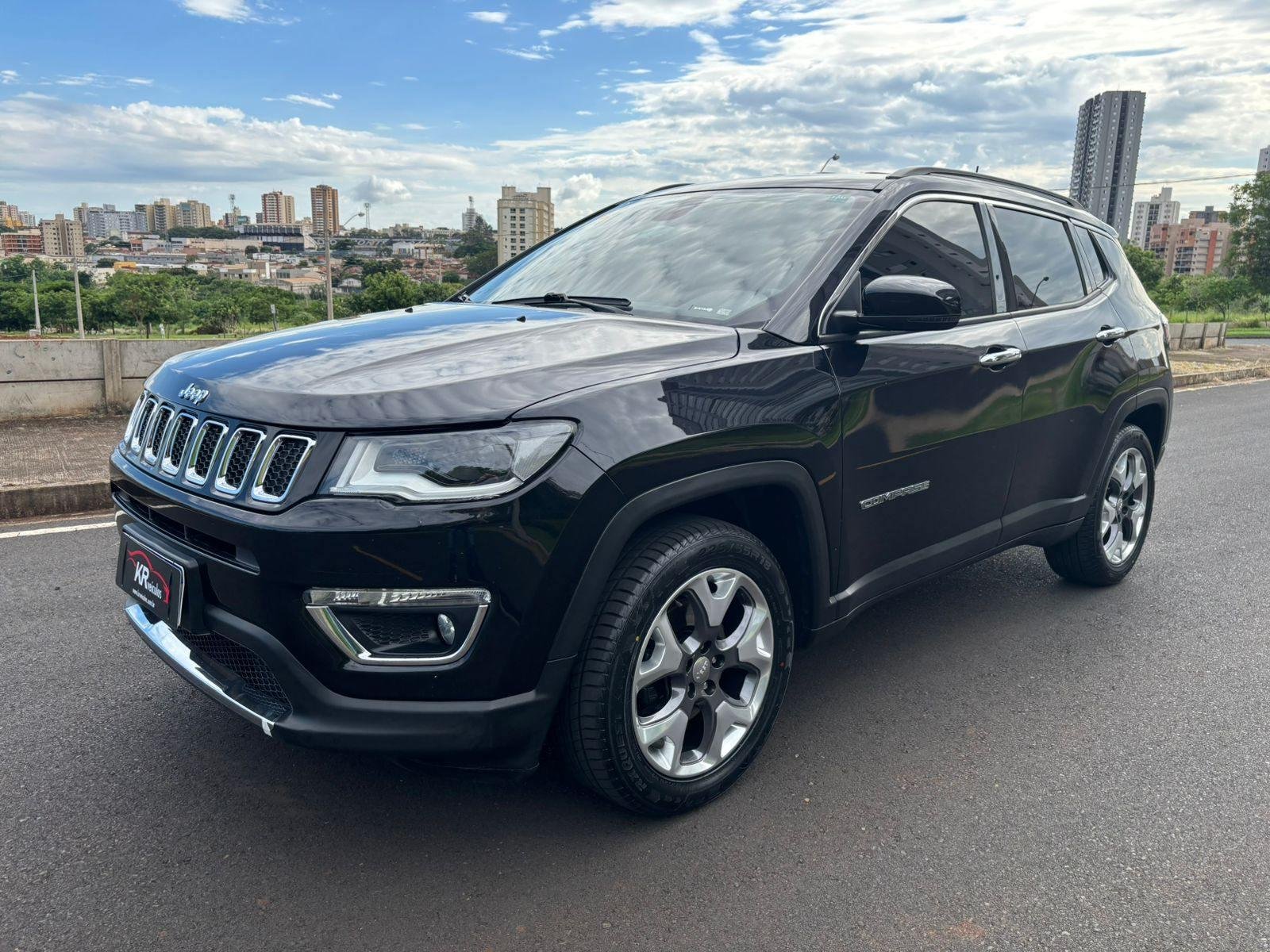 Jeep Compass LONGITUDE 2.0 4x2 Flex 16V Aut. na cor Preto em Ribeirão Preto / SP - 957977