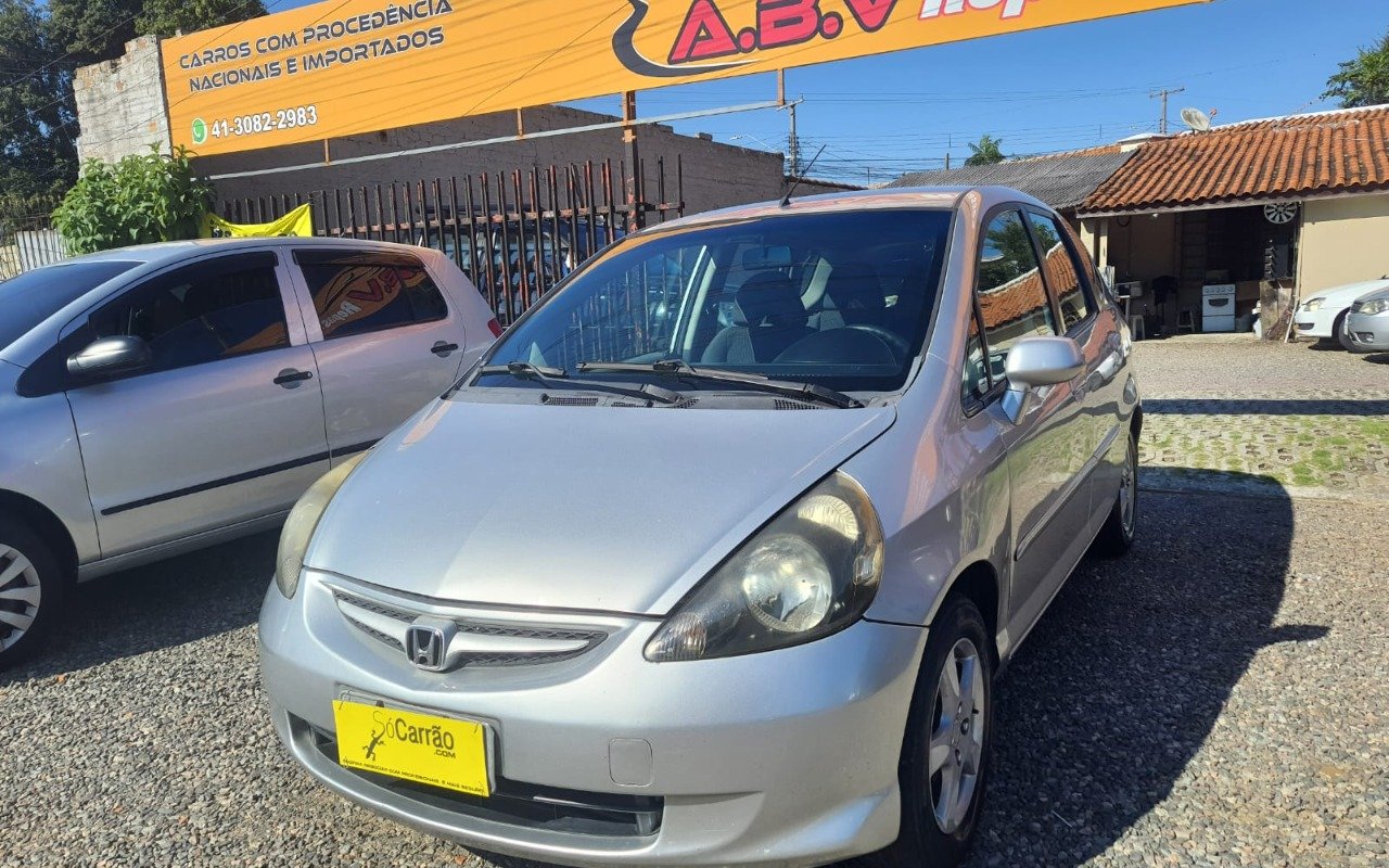 Honda Fit LX 1.4/ 1.4 Flex 8V/16V 5p Mec. na cor Prata em Curitiba / PR - 957996