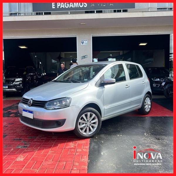 Volkswagen Fox 1.0 Mi Total Flex 8V 5p na cor Prata em Maringá / PR - 958060
