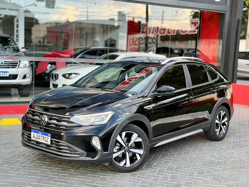 Volkswagen Nivus Highline 1.0 200 TSI Flex Aut. na cor Preto em Ponta Grossa / PR - 958113