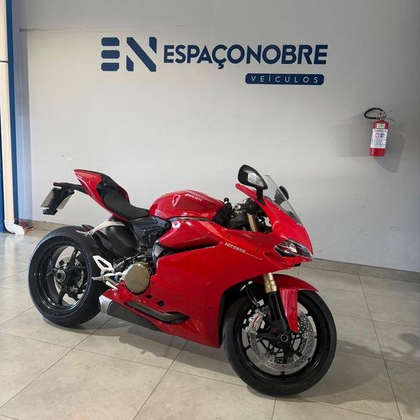DUCATI 1299 Panigale  na cor Vermelho em Curitiba / PR - 958252