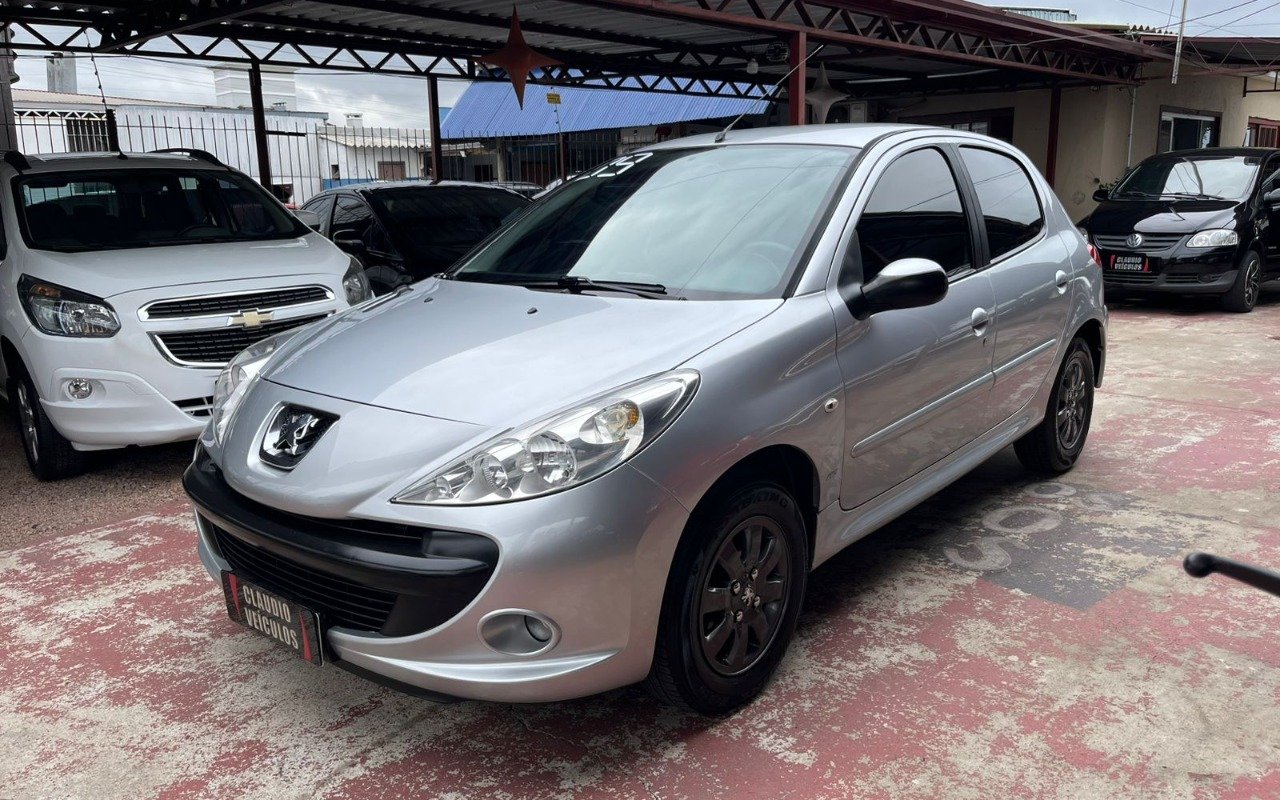 Peugeot 207 XR Sport 1.4 Flex 8V 5p na cor Prata no Canoas / RS - 958430
