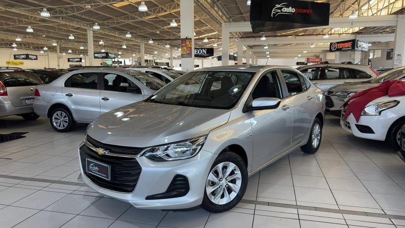 Chevrolet Onix SEDAN Plus 1.0 12V Mec. na cor Prata em Curitiba / PR - 959057