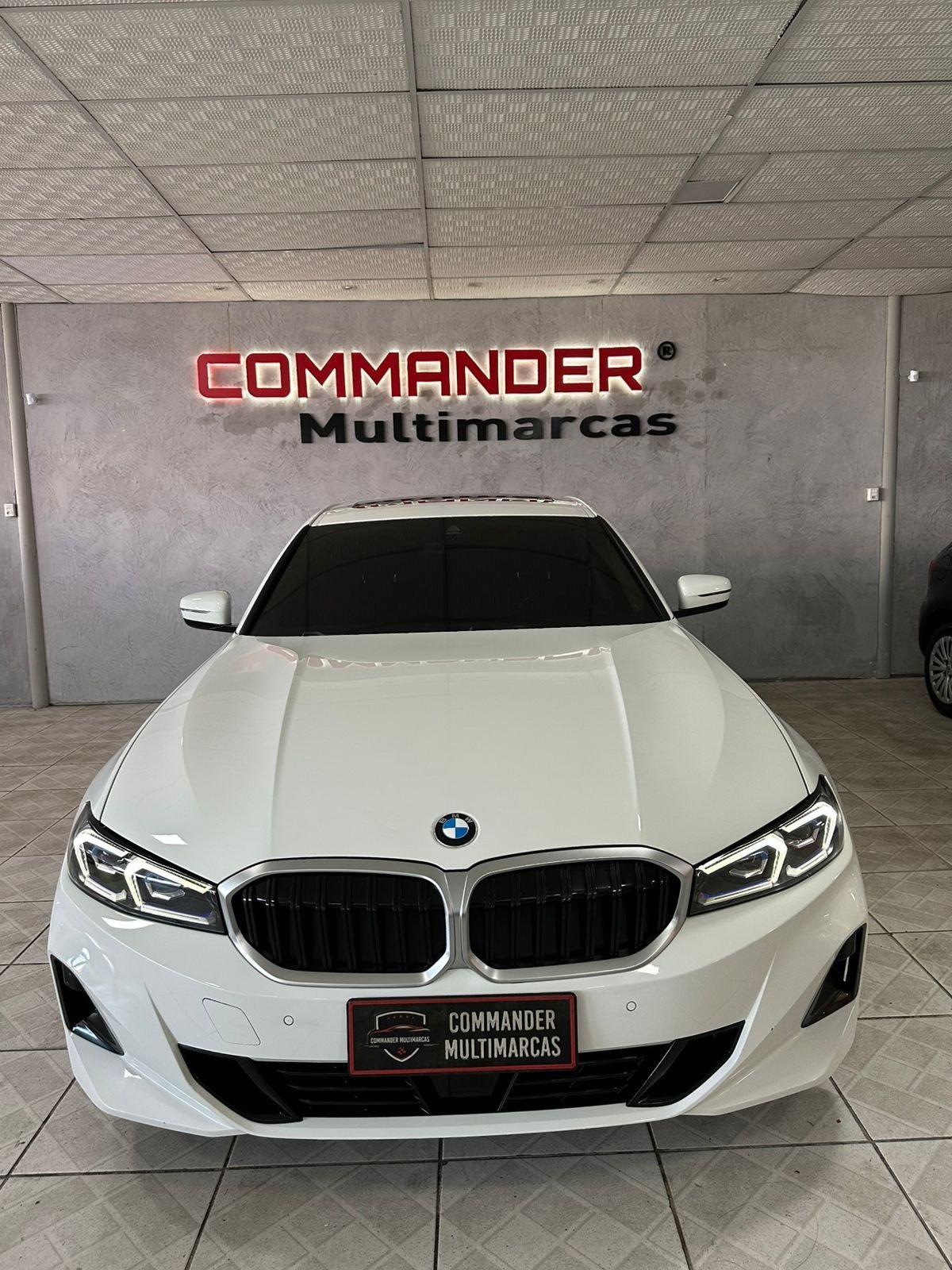 BMW 320i 2.0 TB M Sport A.Flex/M.Sport 4p na cor Branco no Porto Alegre / RS - 959212