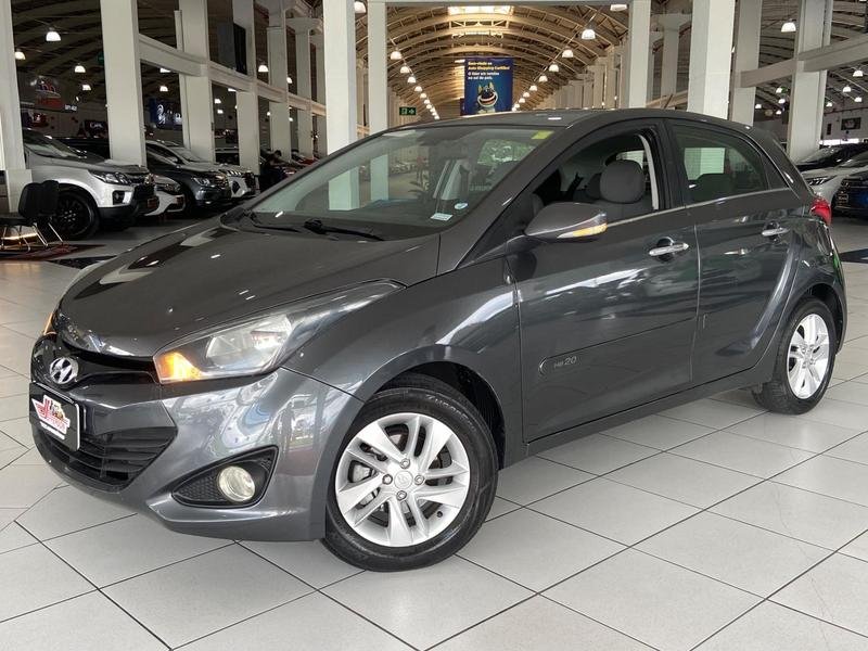 Hyundai HB20 Premium 1.6 Flex 16V Mec. na cor Cinza em Curitiba / PR - 959273