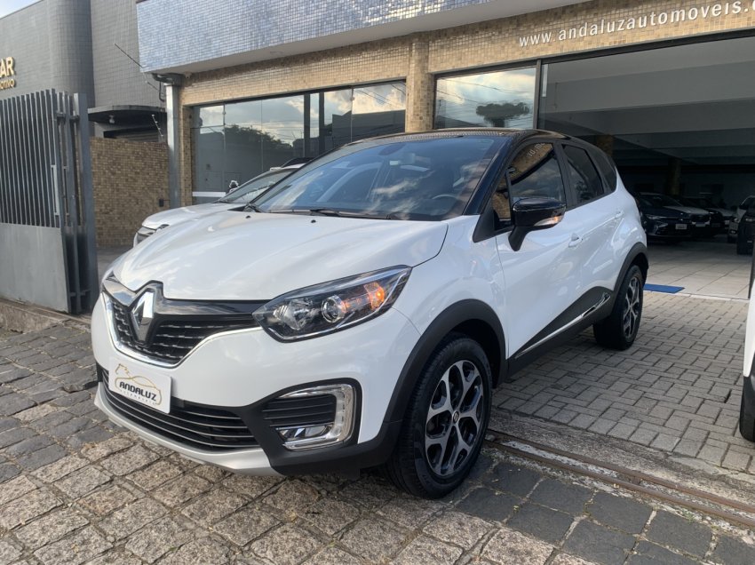 Renault Captur Intense 1.6 16V Flex 5p Aut. na cor Branco em Curitiba / PR - 959421