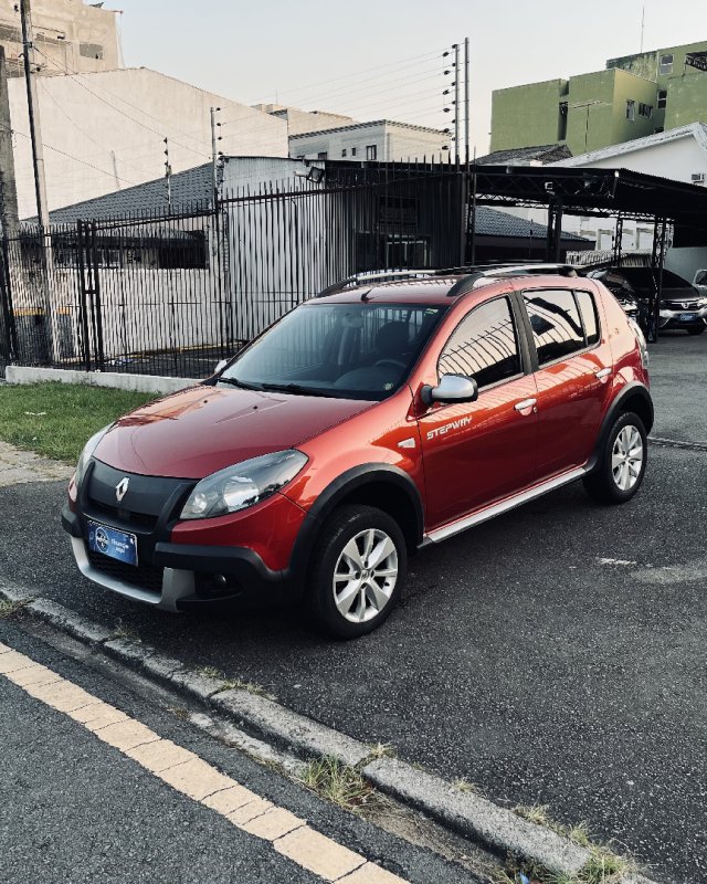 Renault Sandero STEPWAY Hi-Flex 1.6 16V 5p na cor Vermelho em Curitiba / PR - 959461