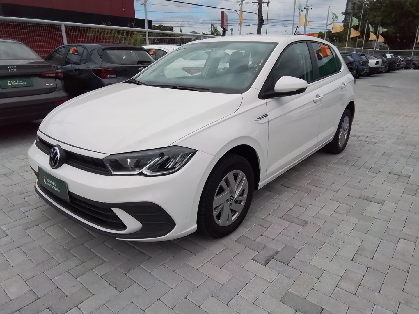 Volkswagen Polo Comfortline TSI 1.0 Flex 12V Aut. na cor Branco em São José / SC - 959689