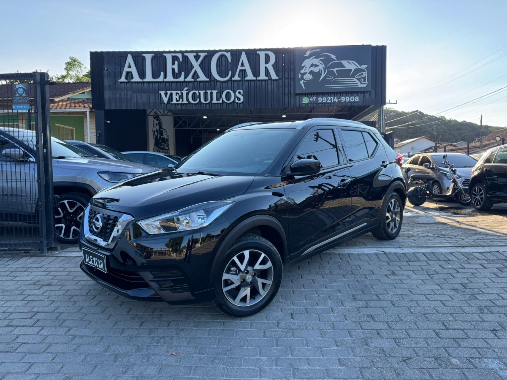Nissan KICKS S 1.6 16V Flex 5p Aut. na cor Preto em Joinville / SC - 959926