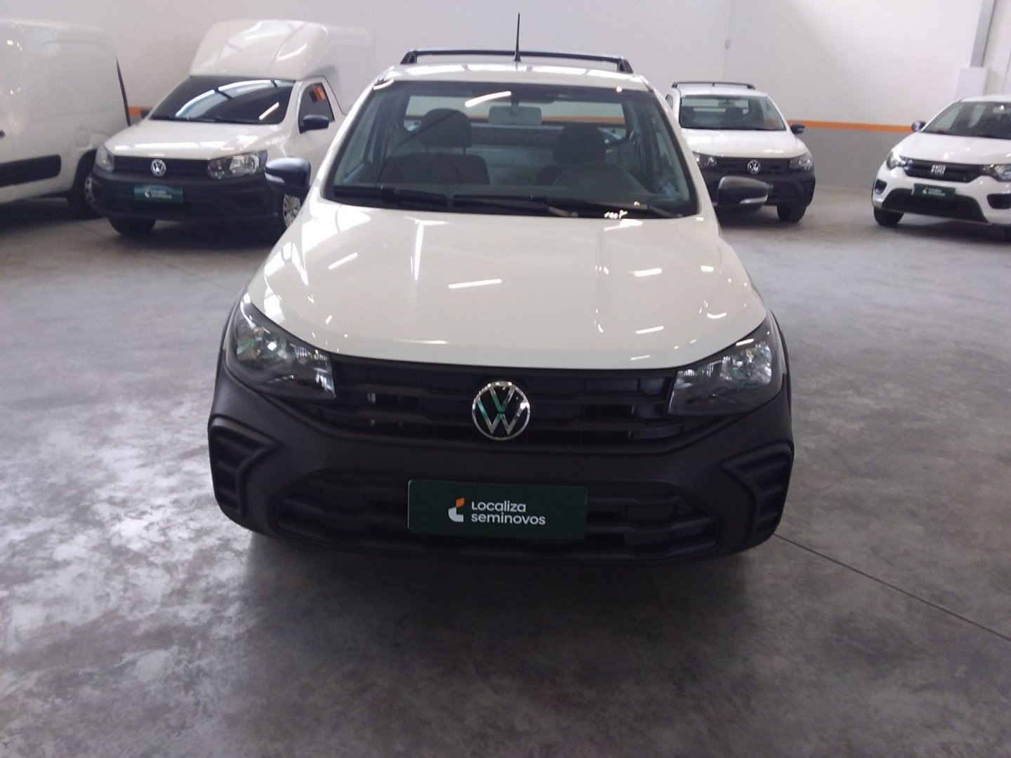 Volkswagen Saveiro Robust 1.6 Total Flex 16V na cor Branco em Lages / SC - 960495
