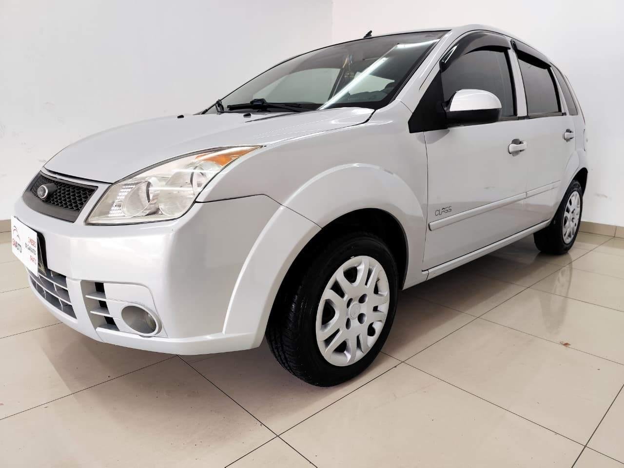 Ford Fiesta 1.6 8V Flex/Class 1.6 8V Flex 5p na cor Prata no Porto Alegre / RS - 960788