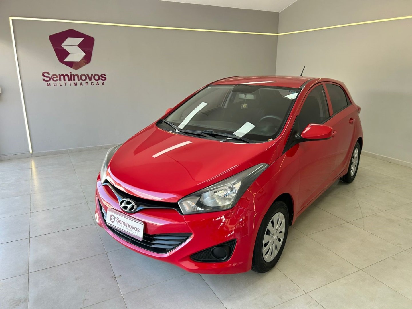 Hyundai HB20 Comf./C.Plus/C.Style 1.0 Flex 12V na cor Vermelho em Gravatal / SC - 961162