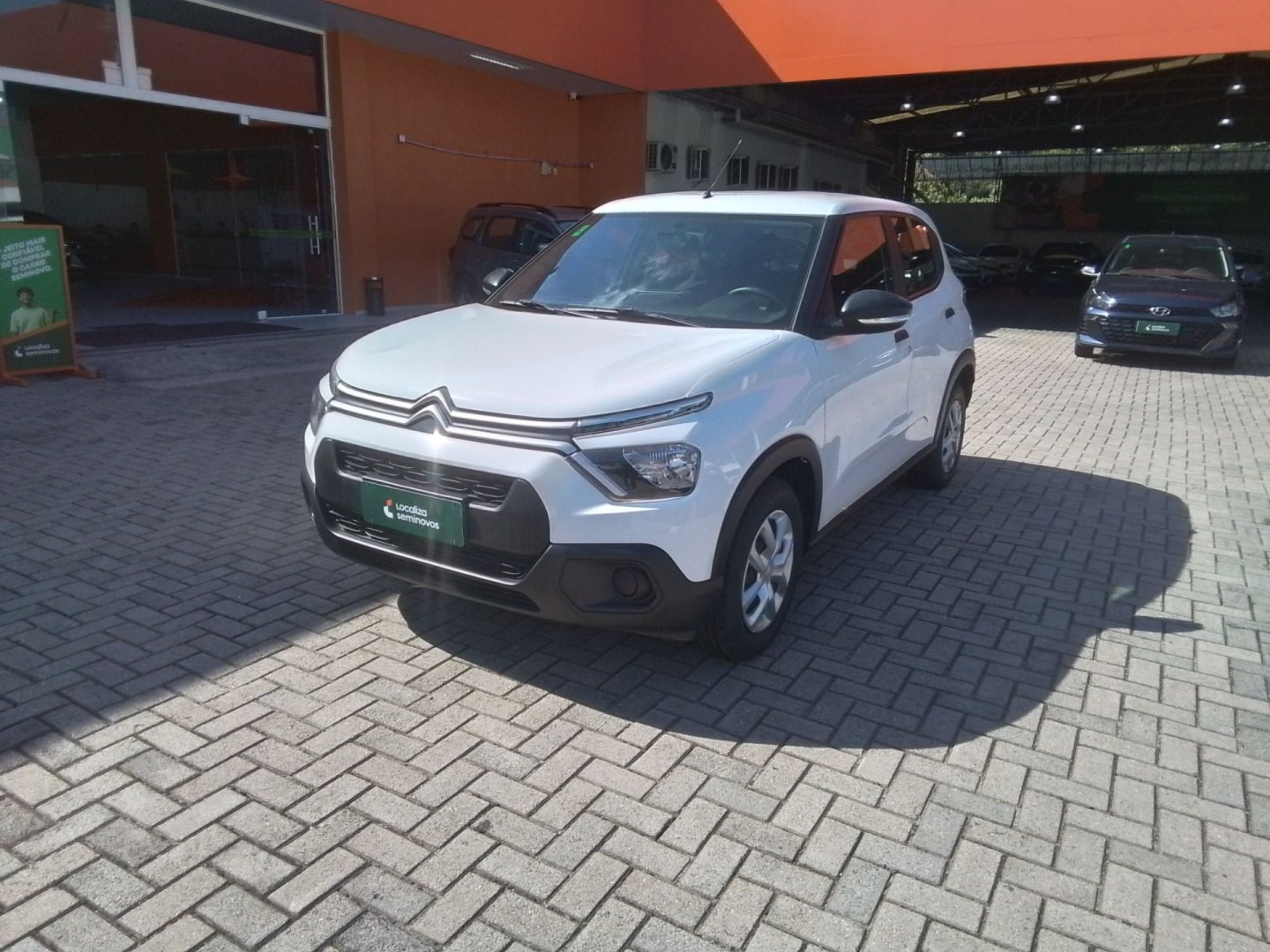 Citroën C3 Live Pack 1.0 Flex 6V 5p Mec. na cor Branco em Jaraguá do Sul / SC - 961182
