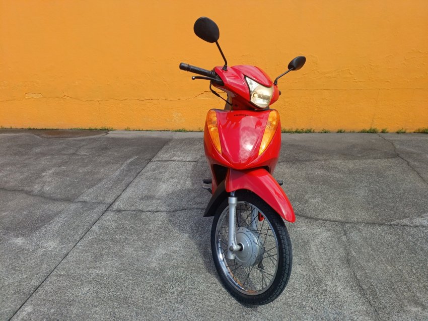 Honda C 100 BIZ-ES  na cor Vermelho em Joinville / SC - 961401