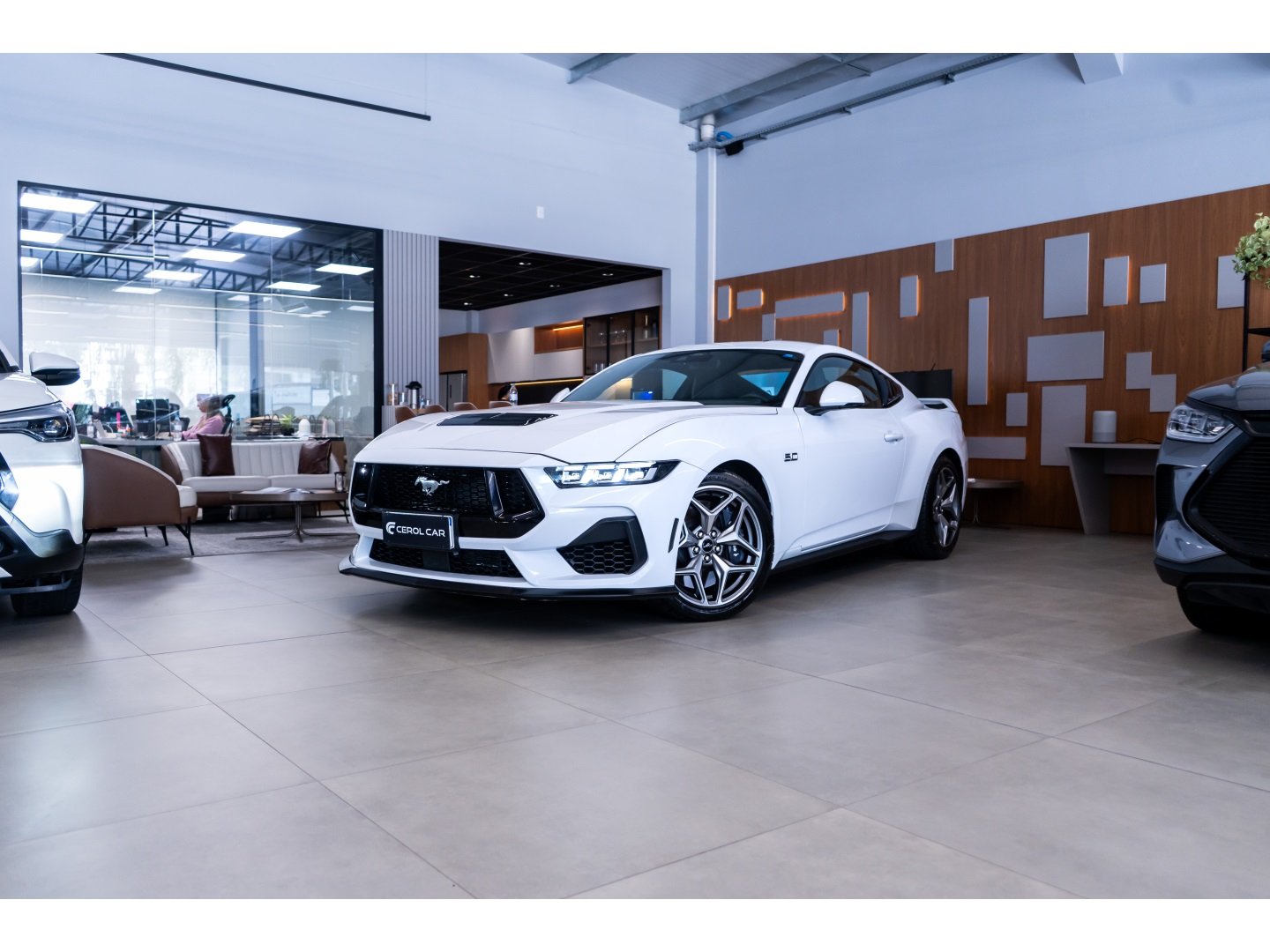 Ford Mustang GT Performance 5.0 V8 Aut. na cor Branco em Palhoça / SC - 962252