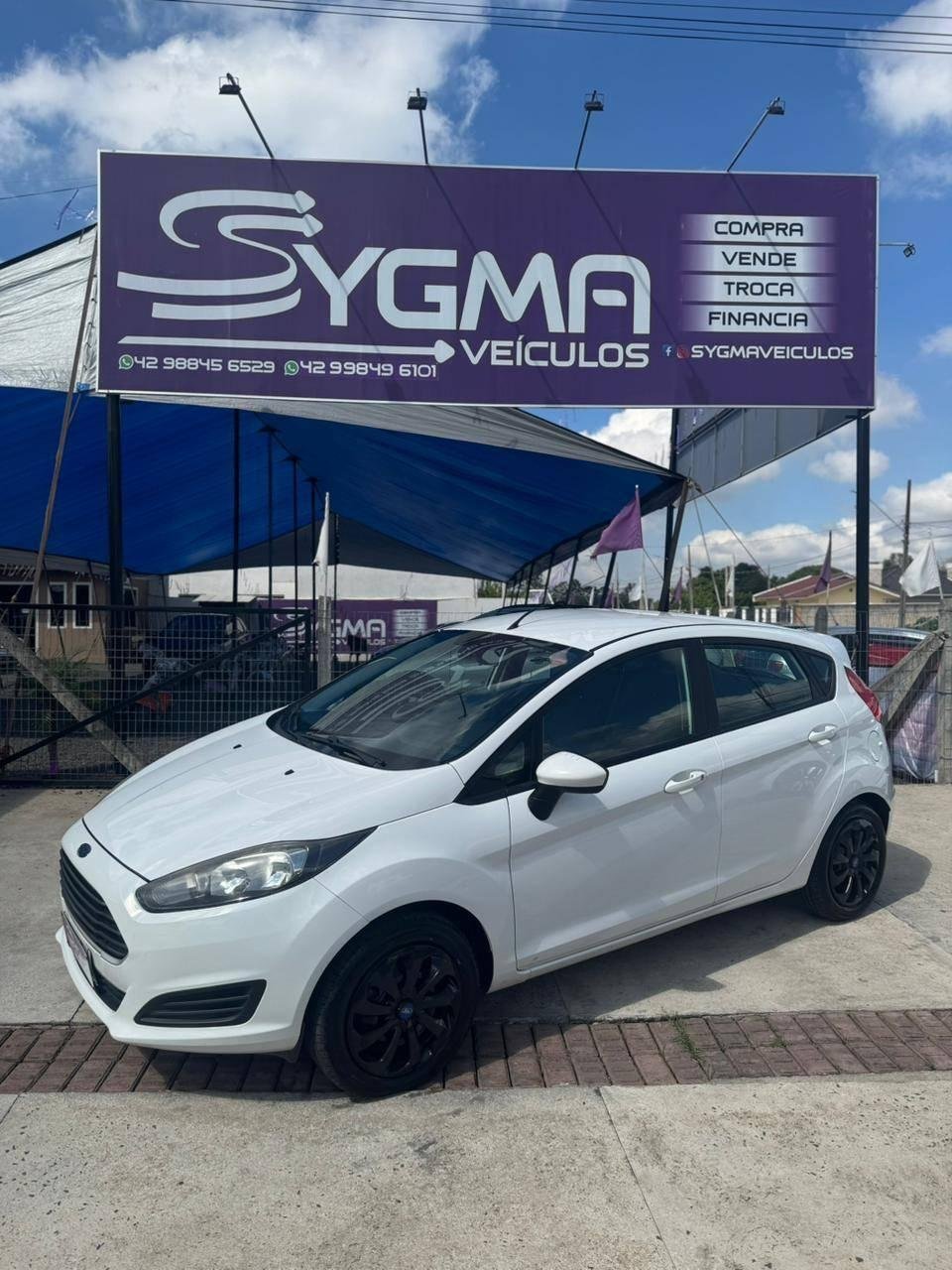 Ford Fiesta 1.5 16V Flex Mec. 5p na cor Branco em São Mateus do Sul / PR - 962275