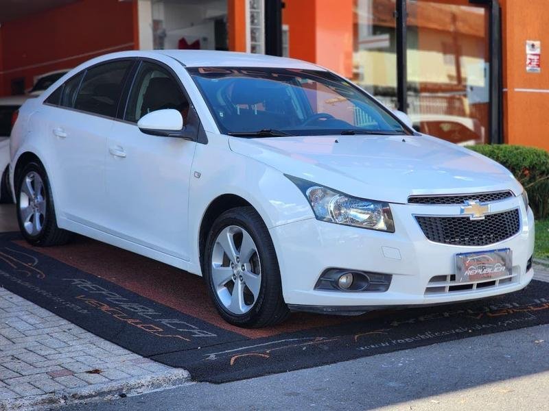 Chevrolet Cruze LT 1.4 16V Turbo Flex 4p Aut. na cor Branco em Curitiba / PR - 962613