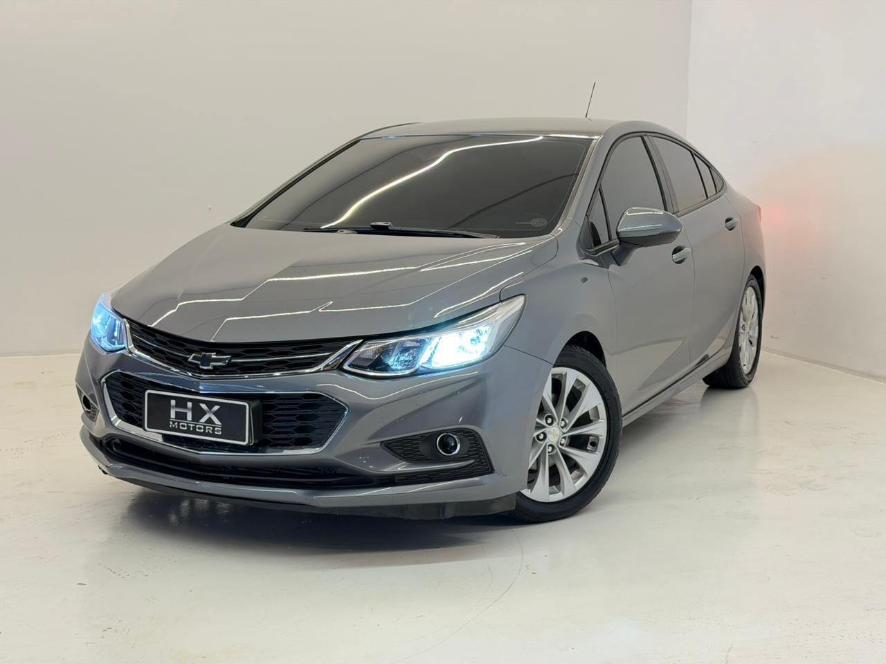 Chevrolet Cruze LT 1.4 16V Turbo Flex 4p Aut. na cor Cinza em São José / SC - 962747