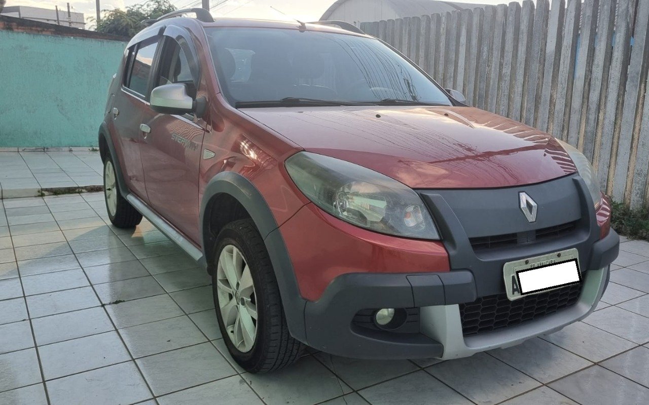 Renault Sandero STEPWAY Hi-Power 1.6 8V 5p na cor Vermelho em Araucária / PR - 962767