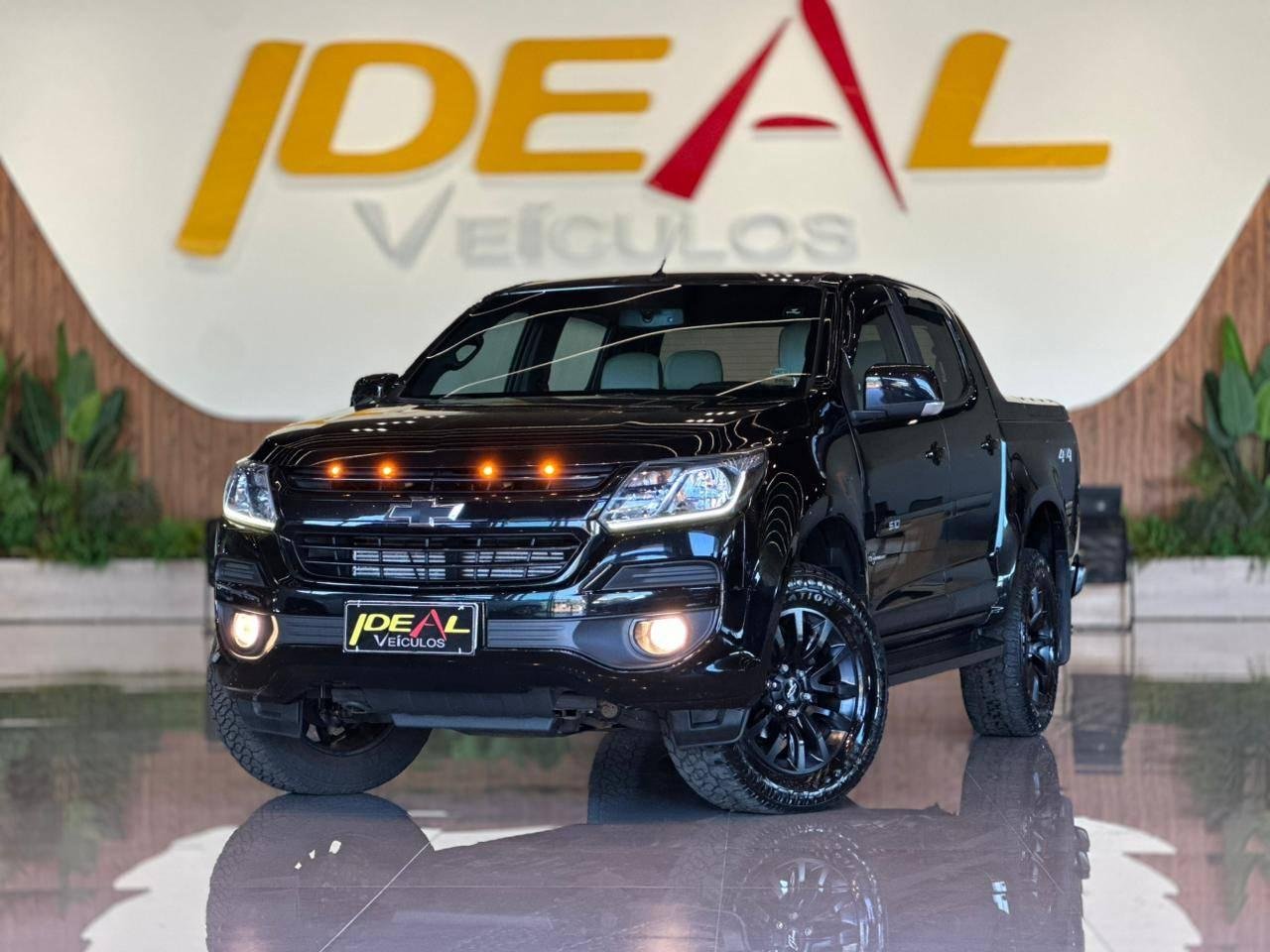 Chevrolet S10 Pick-Up Midnight 2.8 4x4 CD Dies Aut na cor Preto em Xanxerê / SC - 963059