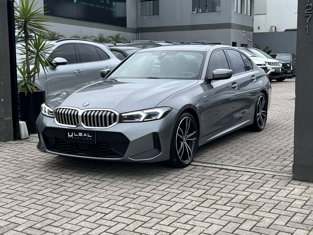 BMW 320i 2.0 TB M Sport A.Flex/M.Sport 4p na cor Cinza em São José / SC - 963226