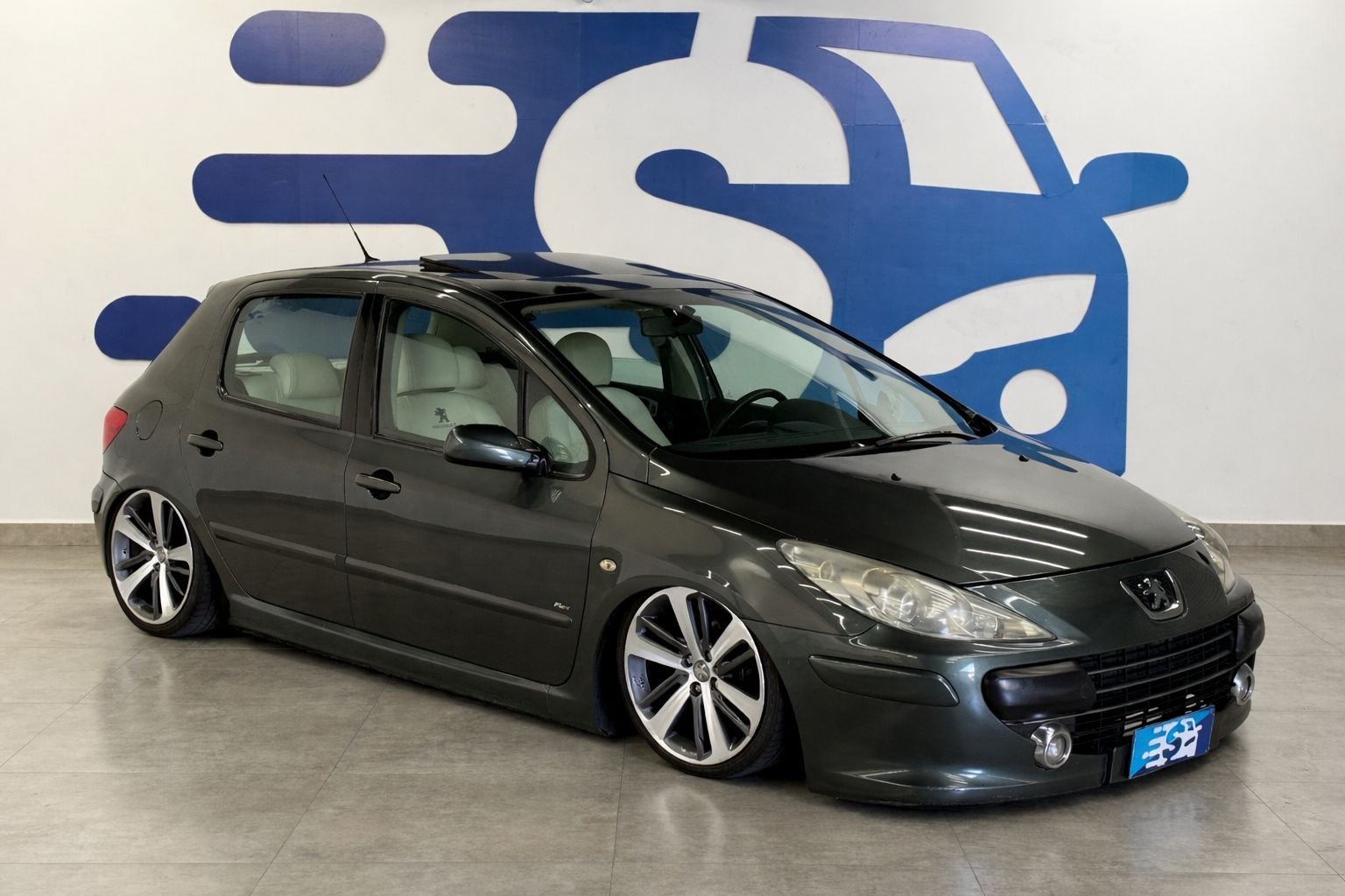 Peugeot 307 Soleil/ Presence 1.6/1.6 Flex 16V 5p na cor Cinza em Curitiba / PR - 963239