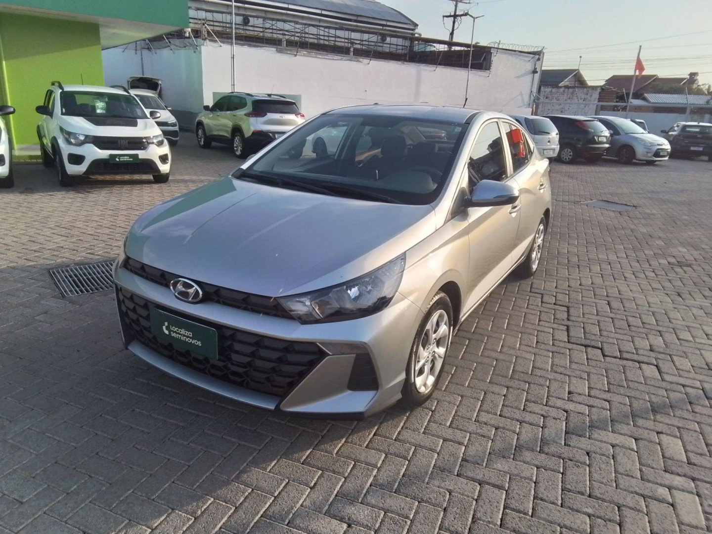Hyundai HB20S Comfort Plus 1.0 Flex 12V Mec. na cor Prata no São Leopoldo / RS - 963341