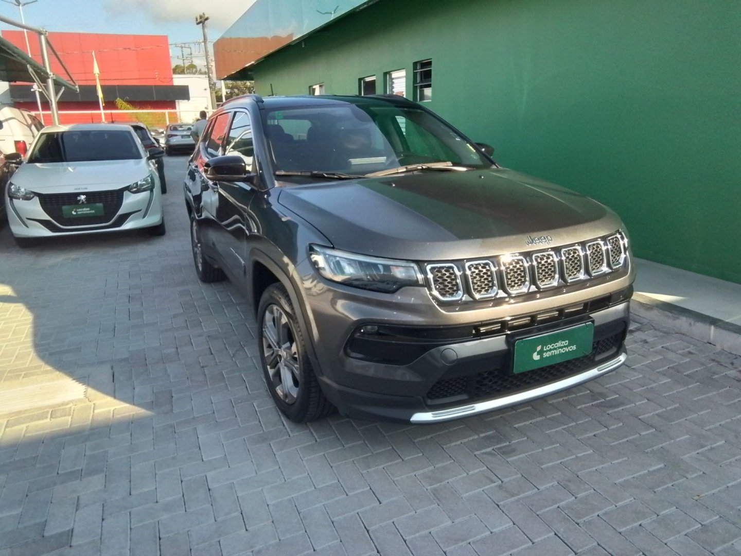 Jeep Compass LONG. T270 1.3 TB 4x2 Flex Aut. na cor Cinza em Itajaí / SC - 963406