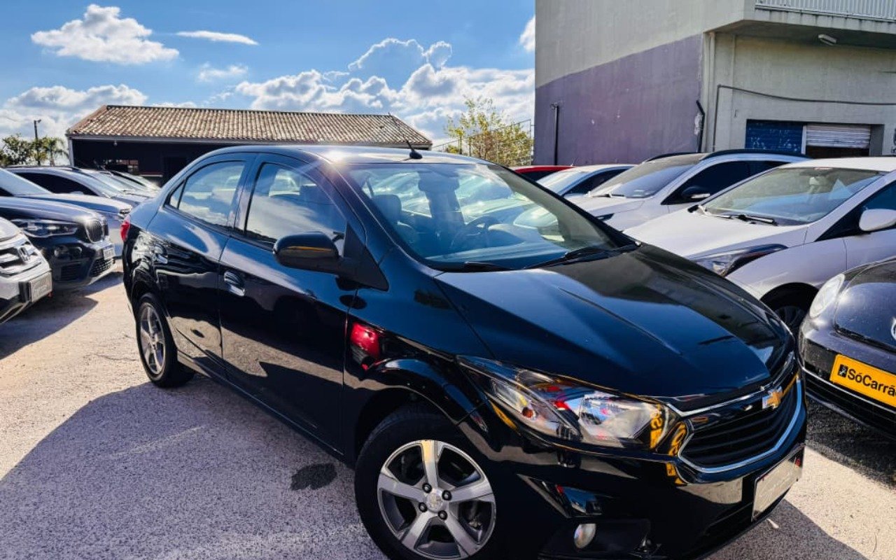 Chevrolet Prisma Sed. LTZ 1.4 8V FlexPower 4p Aut. na cor Preto em Pinhais / PR - 963686
