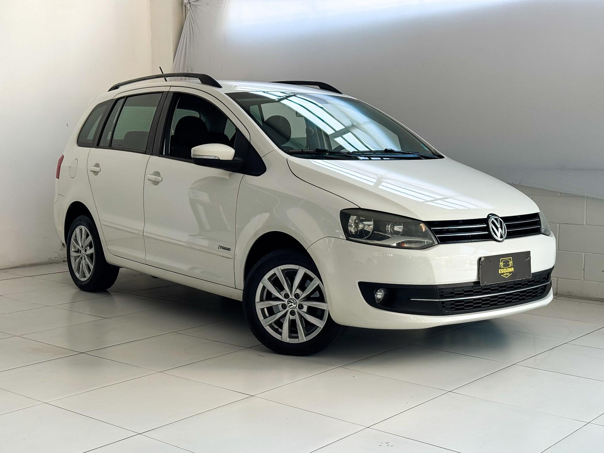 Volkswagen SpaceFox 1.6 Trendline Total Flex 8v 5p na cor Branco em São José / SC - 964109