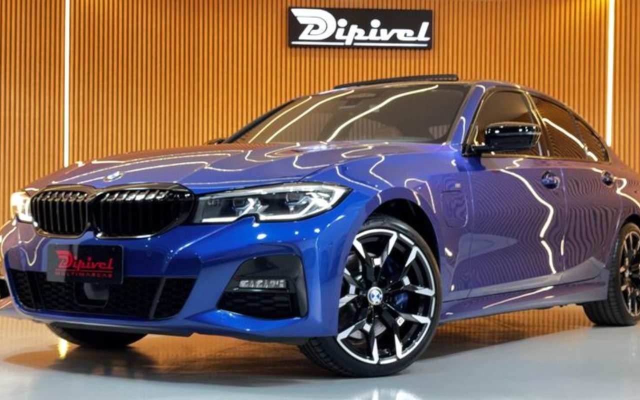 BMW 330e M Sport 2.0 Turbo Aut. (Híbrido) na cor Azul em Curitiba / PR - 964795