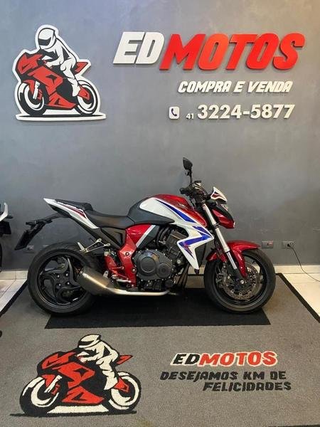 Honda CB 1000R/ABS  na cor Vermelho em Curitiba / PR - 964863