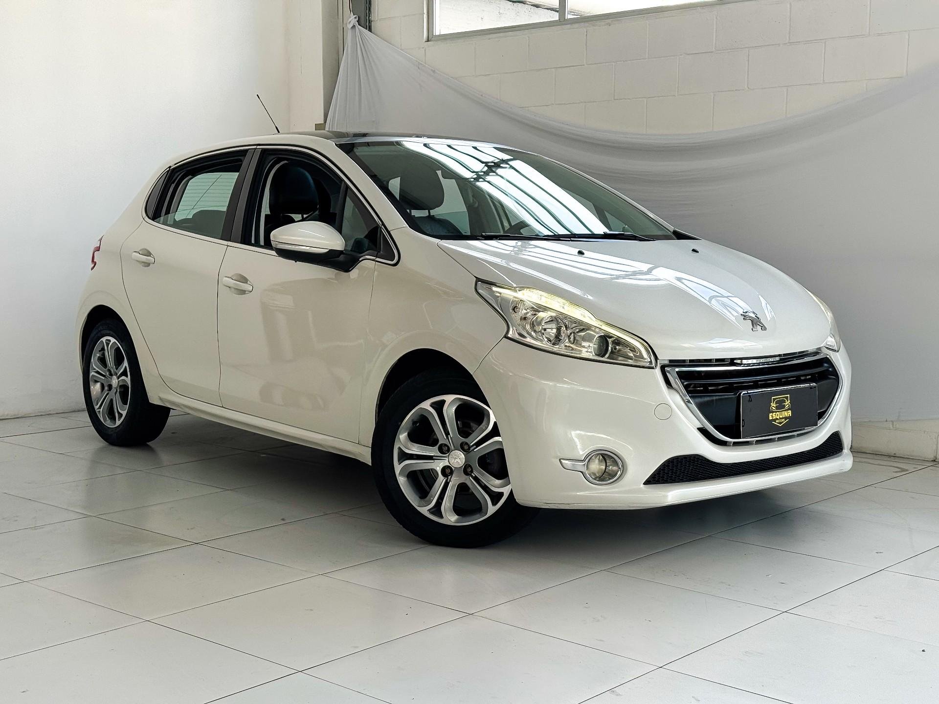 Peugeot 208 Griffe 1.6 Flex 16V 5p Aut. na cor Branco em São José / SC - 964871