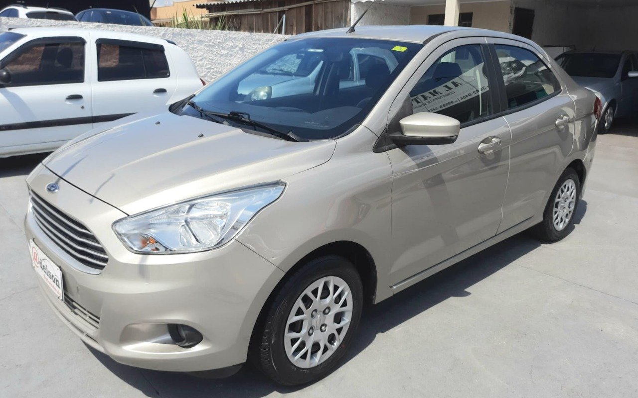 Ford Ka + Sedan 1.0 SE/SE PLUS TiVCT Flex 4p na cor Prata em Araucária / PR - 965234