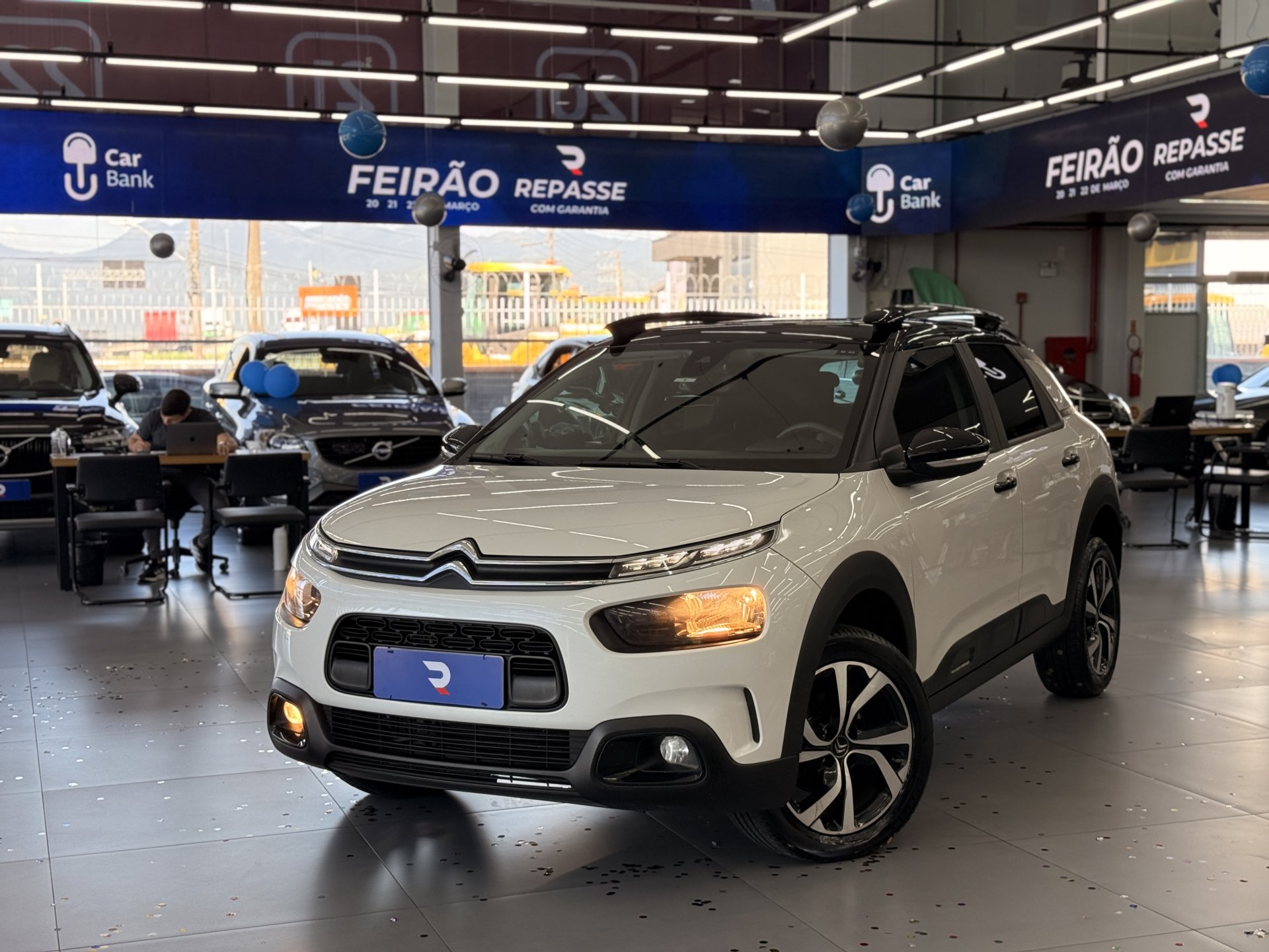 Citroën C4 Cactus SHINE 1.6 16V Flex Aut. na cor Branco em Palhoça / SC - 965400