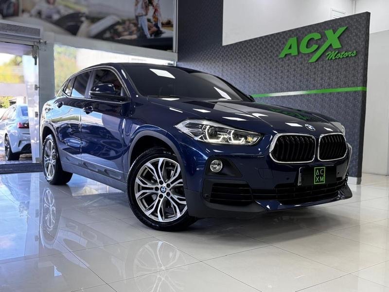 BMW X2 SDRIVE 18i 1.5 ActiveFlex 136cv Aut. na cor Azul em Curitiba / PR - 965416