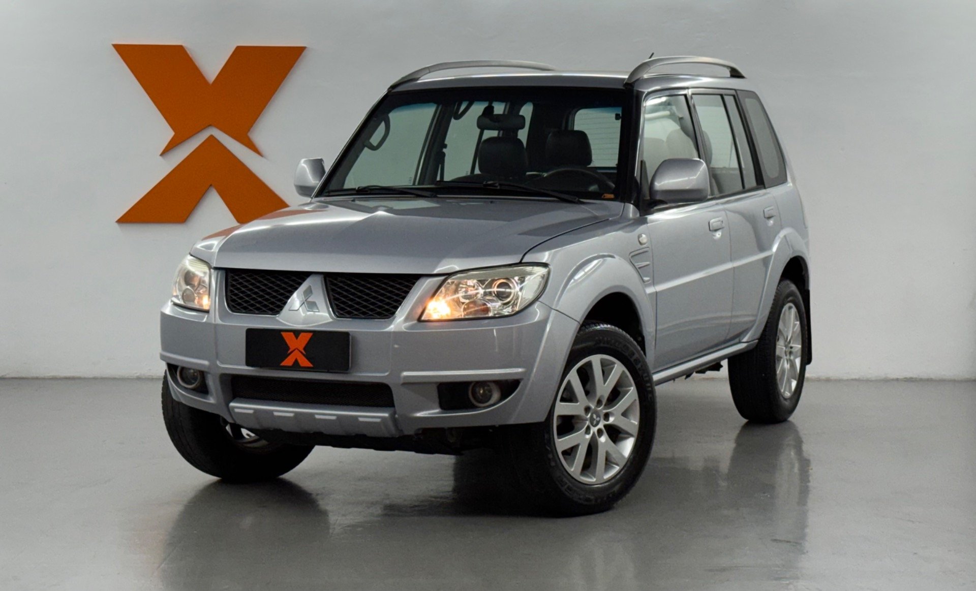 Mitsubishi Pajero TR4 2.0 Flex 16V 4X2 Mec. na cor Prata em Curitiba / PR - 965519