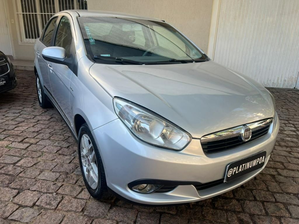 Fiat Grand Siena ESSENCE 1.6 Flex 16V na cor Prata no Porto Alegre / RS - 966552