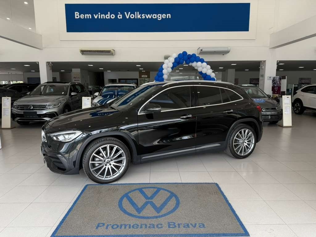 Mercedes-Benz GLA 200 AMG Line 1.3 16V TB Aut.(Híb.) na cor Preto em Itajaí / SC - 967147