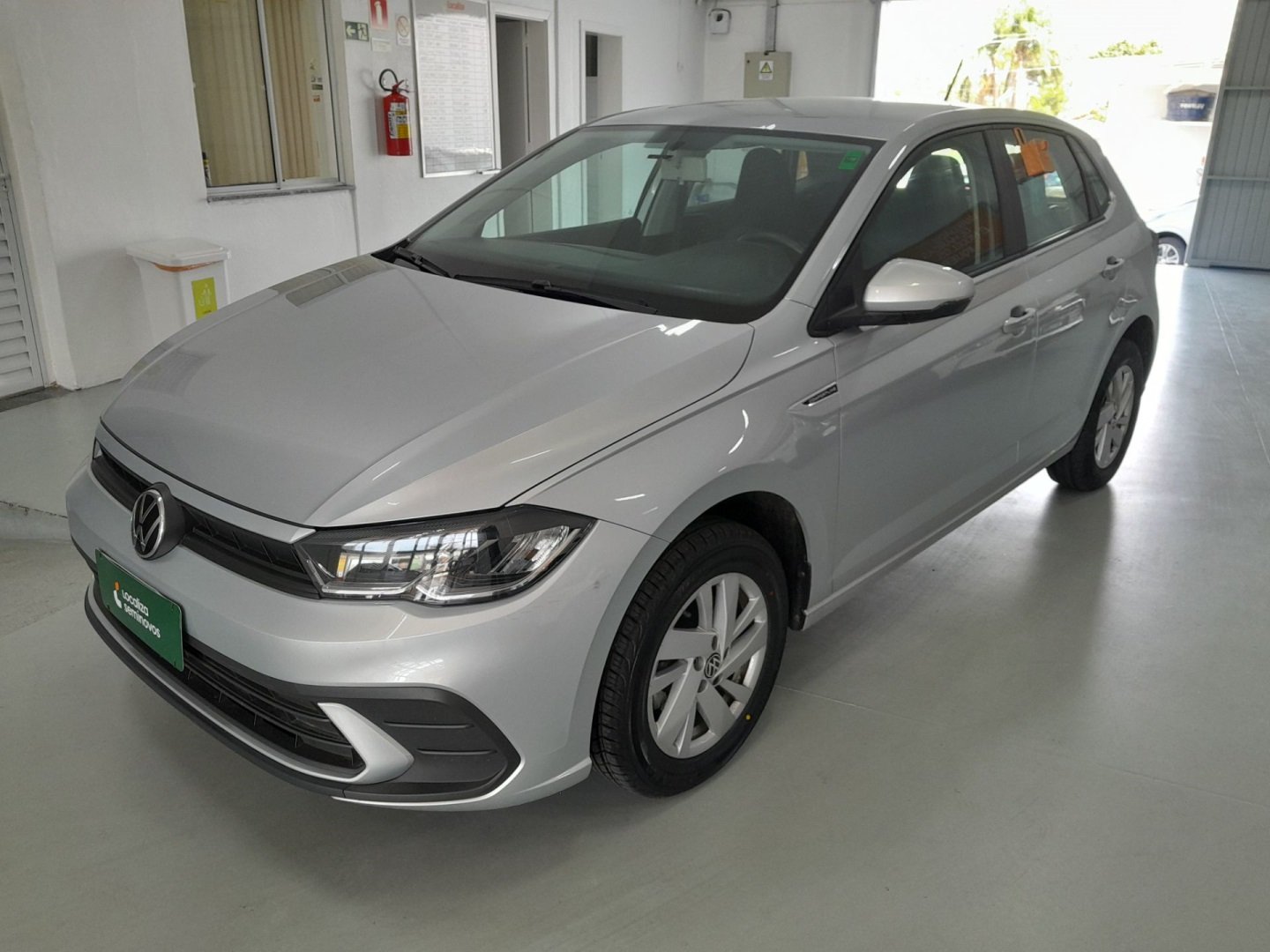 Volkswagen Polo Comfortline TSI 1.0 Flex 12V Aut. na cor Prata no São Leopoldo / RS - 967609