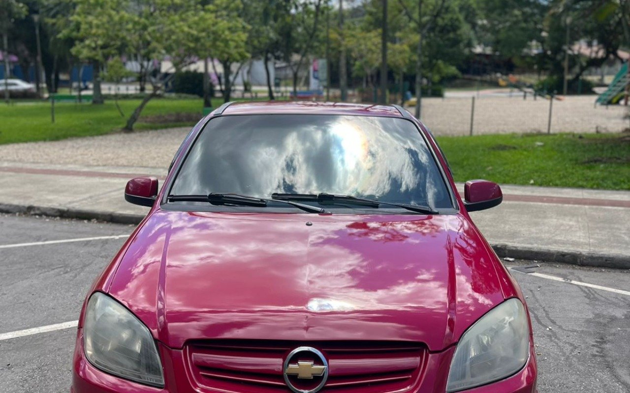 Chevrolet Celta Life/ LS 1.0 MPFI 8V FlexPower 5p na cor Vermelho em Joinville / SC - 967866