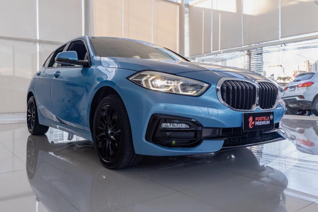 BMW 118i Sport 1.5 TB 12V Aut. 5p na cor Azul em Curitiba / PR - 968671