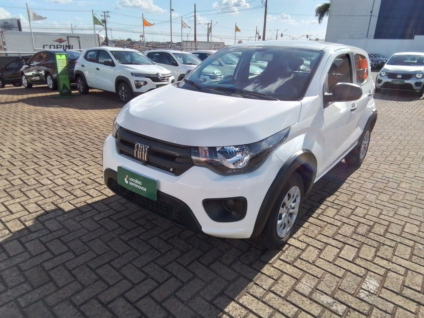 Fiat Mobi LIKE 1.0 Fire Flex 5p. na cor Branco em Maringá / PR - 968824