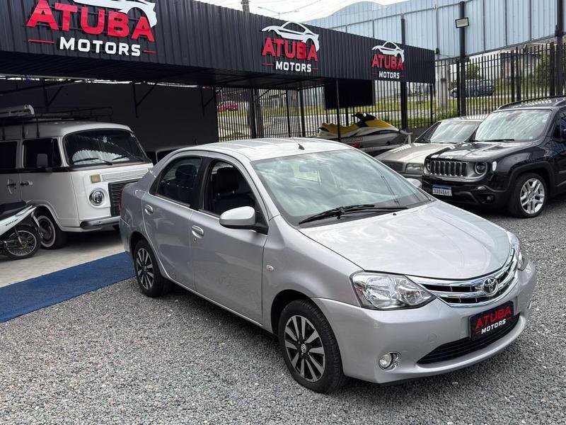 Toyota Etios PLATINUM Sed. 1.5 Flex 16V 4p Mec. na cor Prata em Colombo / PR - 969266