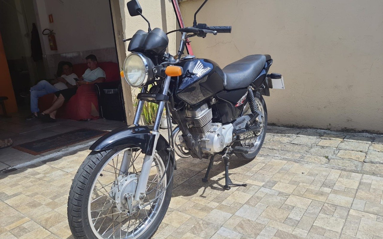 Honda CG 150 TITAN-KS/ TITAN-JOB  na cor Preto em Curitiba / PR - 969269