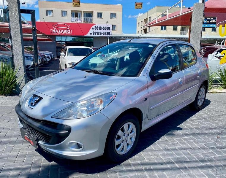 Peugeot 207 XR Sport 1.4 Flex 8V 5p na cor Prata em Curitiba / PR - 969557